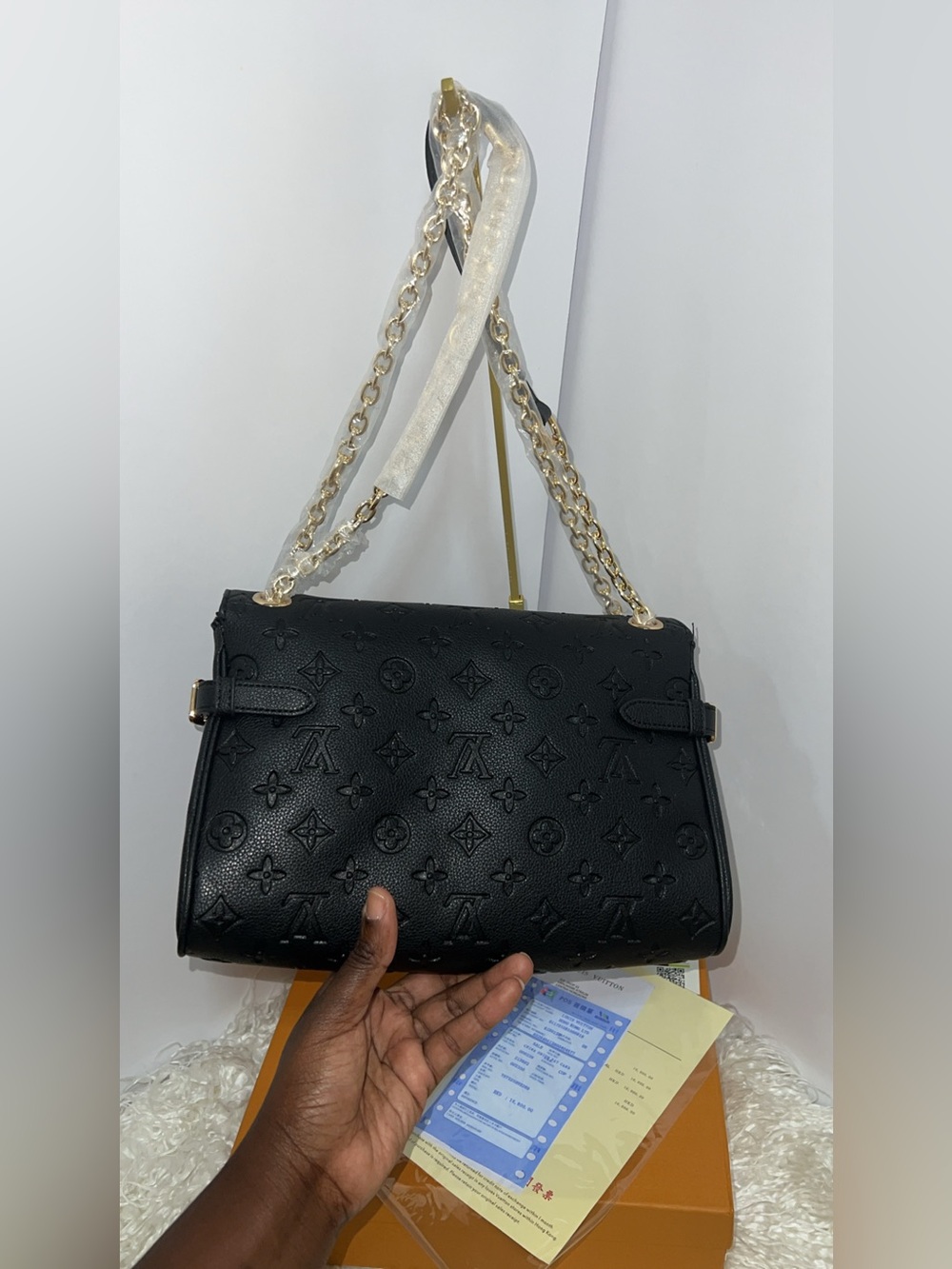 Black Fashion Monogram Chain Shoulder Bag - Picture 6 of 13